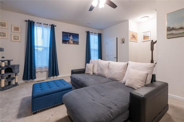 605 Brickell CHSE, Chesapeake, VA 23324