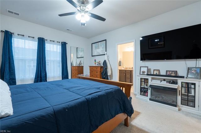 605 Brickell CHSE, Chesapeake, VA 23324