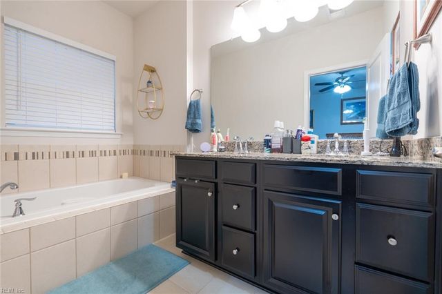 605 Brickell CHSE, Chesapeake, VA 23324