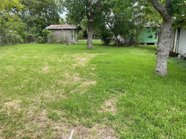 1208 W 10th Street 1212, Freeport, TX 77541
