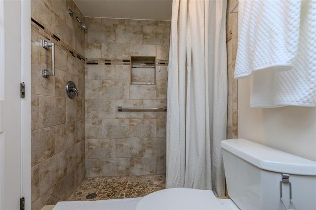 305 30TH AVENUE W A208, Bradenton, FL 34205