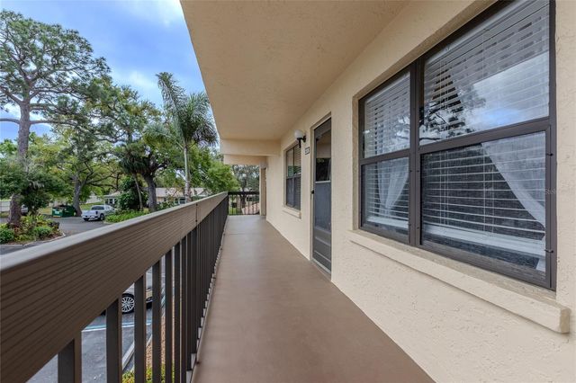 305 30TH AVENUE W A208, Bradenton, FL 34205