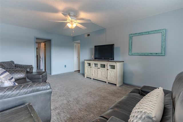 305 30TH AVENUE W A208, Bradenton, FL 34205