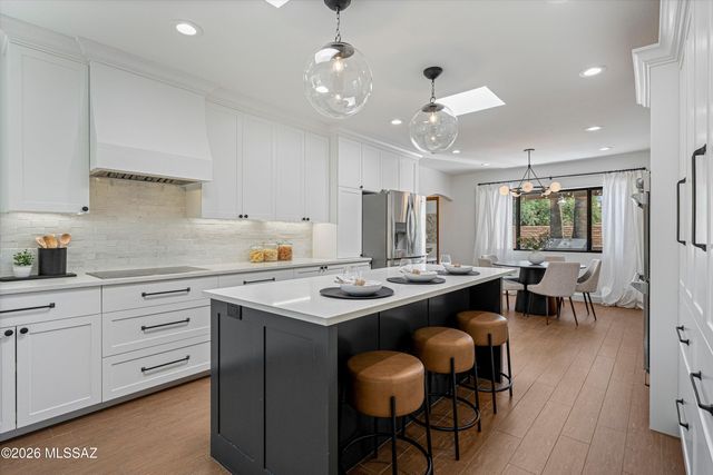 3770 N Fox Avenue, Tucson, AZ 85716