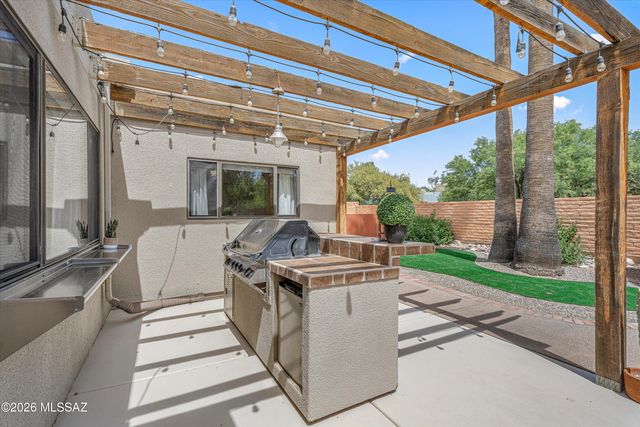 3770 N Fox Avenue, Tucson, AZ 85716