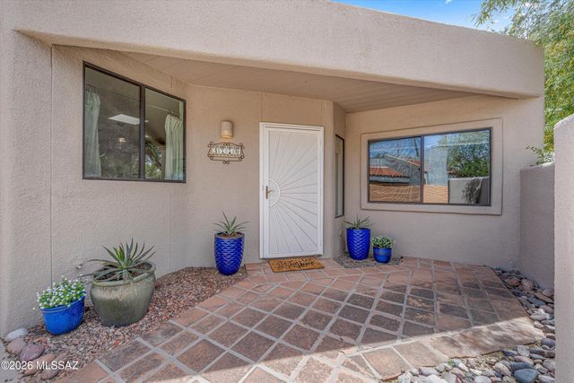 3770 N Fox Avenue, Tucson, AZ 85716