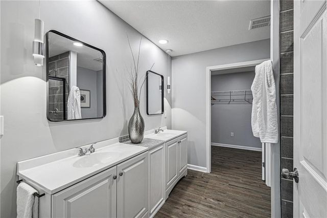 4605 Appleton Avenue, Kansas City, MO 64133