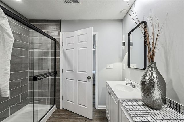 4605 Appleton Avenue, Kansas City, MO 64133