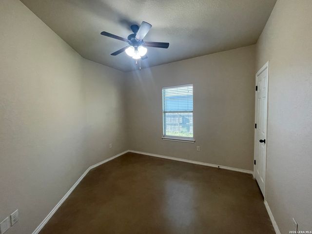 758 SAENGERHALLE RD, New Braunfels, TX 78130