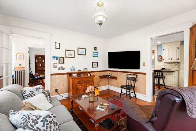 3 Roosevelt Road, Salem, MA 01970