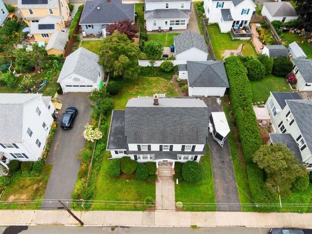 3 Roosevelt Road, Salem, MA 01970
