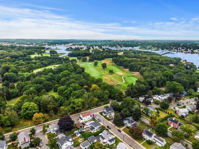 3 Roosevelt Road, Salem, MA 01970