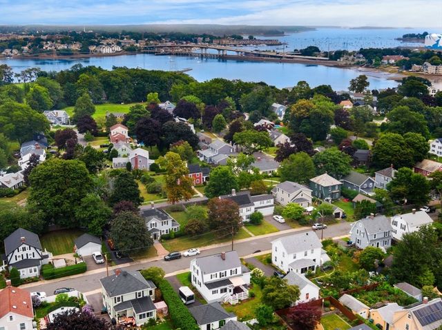 3 Roosevelt Road, Salem, MA 01970