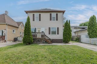 2913 Gabriel Avenue, Zion, IL 60099