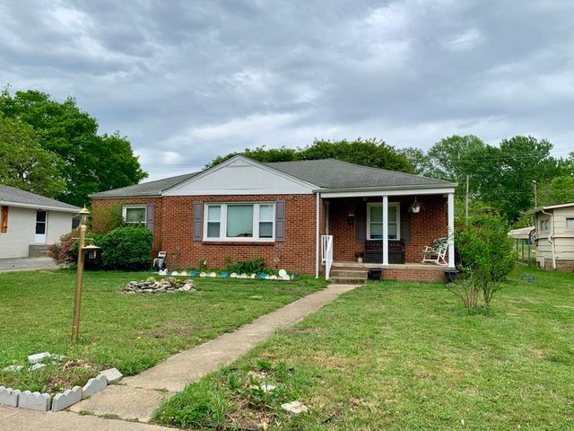 917 3rd Ave, Fayetteville, TN 37334