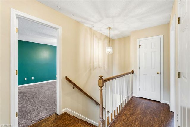 4331 Kinnamon Road, Winston-salem, NC 27103