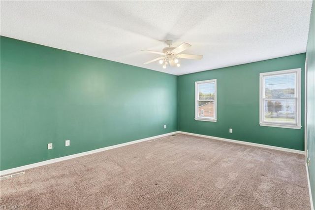 4331 Kinnamon Road, Winston-salem, NC 27103