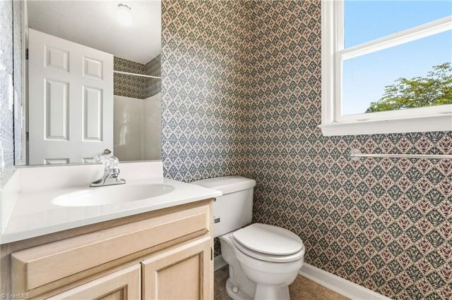 4331 Kinnamon Road, Winston-salem, NC 27103