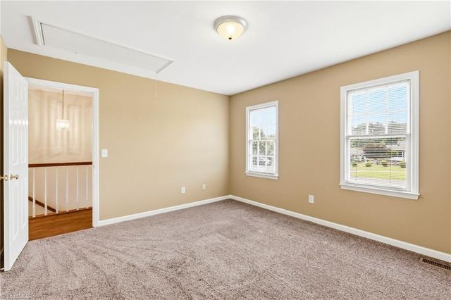4331 Kinnamon Road, Winston-salem, NC 27103