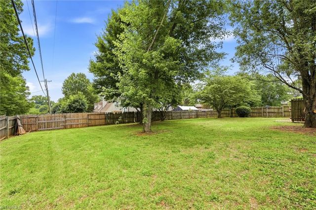 4331 Kinnamon Road, Winston-salem, NC 27103