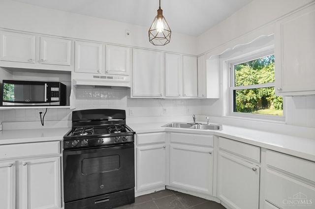 1979 Faywood Avenue, Green Twp, OH 45238