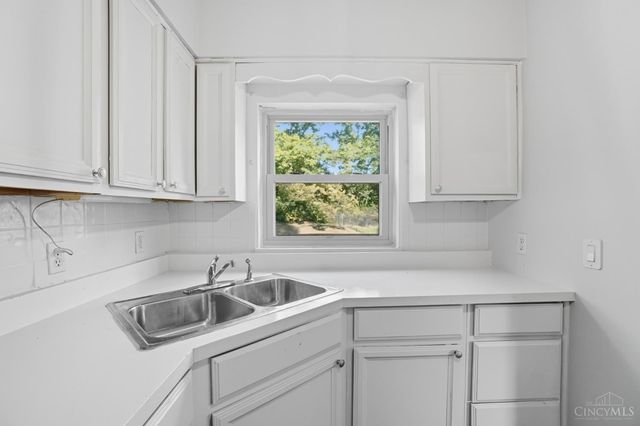 1979 Faywood Avenue, Green Twp, OH 45238