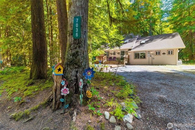 7036 Rainier Way, Glacier, WA 98244