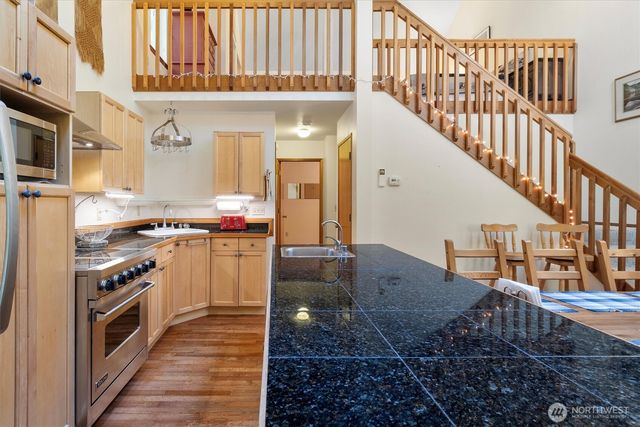 7036 Rainier Way, Glacier, WA 98244
