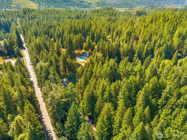 7036 Rainier Way, Glacier, WA 98244