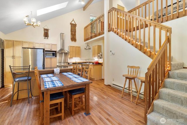 7036 Rainier Way, Glacier, WA 98244