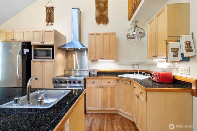7036 Rainier Way, Glacier, WA 98244