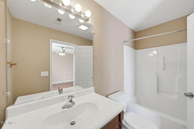 814 North Roan Street, Elizabethton, TN 37643