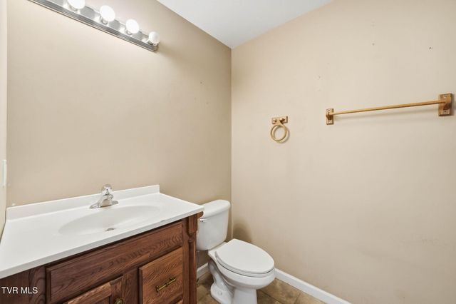 814 North Roan Street, Elizabethton, TN 37643