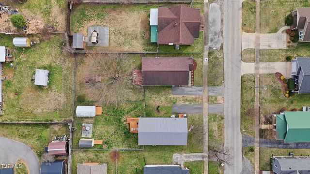 814 North Roan Street, Elizabethton, TN 37643