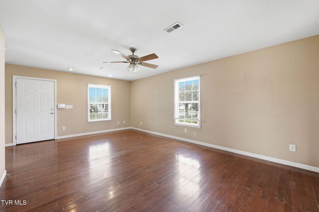 814 North Roan Street, Elizabethton, TN 37643