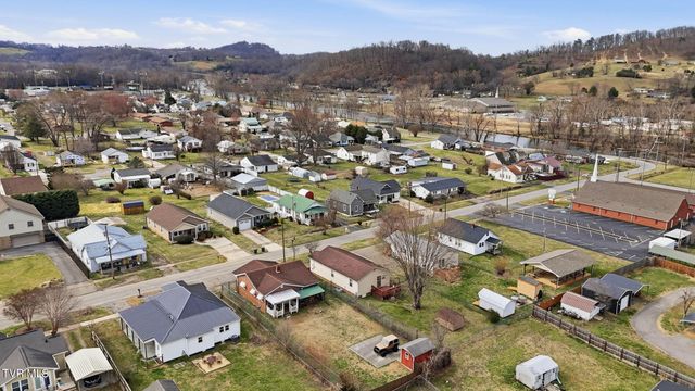 814 North Roan Street, Elizabethton, TN 37643