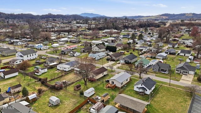 814 North Roan Street, Elizabethton, TN 37643