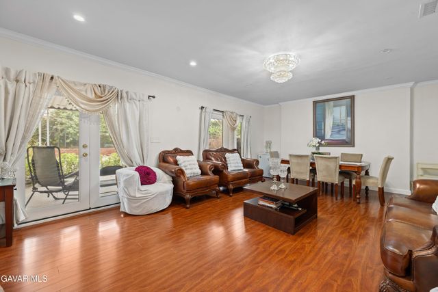 9224,9226 Gothic Avenue, North Hills, CA 91343