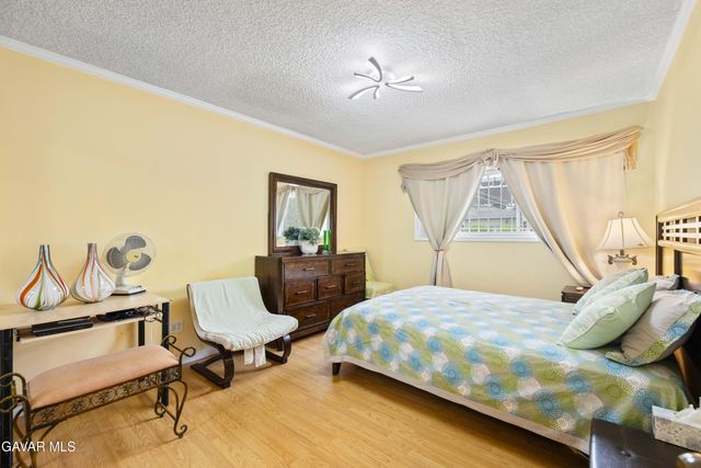 9224,9226 Gothic Avenue, North Hills, CA 91343