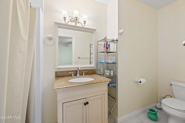 9224,9226 Gothic Avenue, North Hills, CA 91343