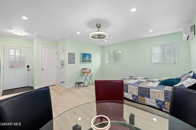 9224,9226 Gothic Avenue, North Hills, CA 91343