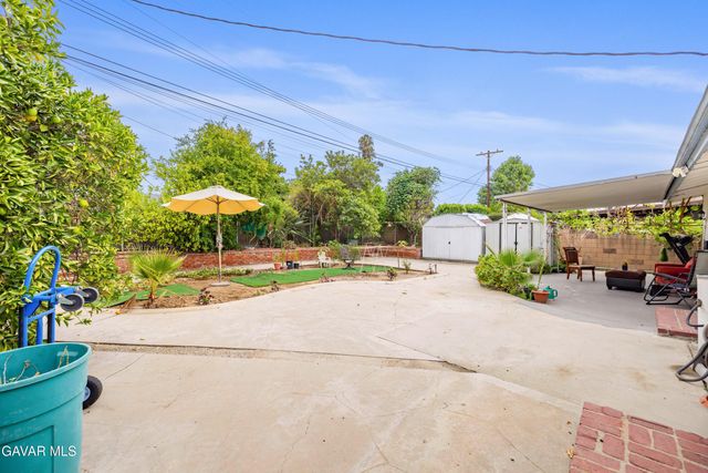 9224,9226 Gothic Avenue, North Hills, CA 91343