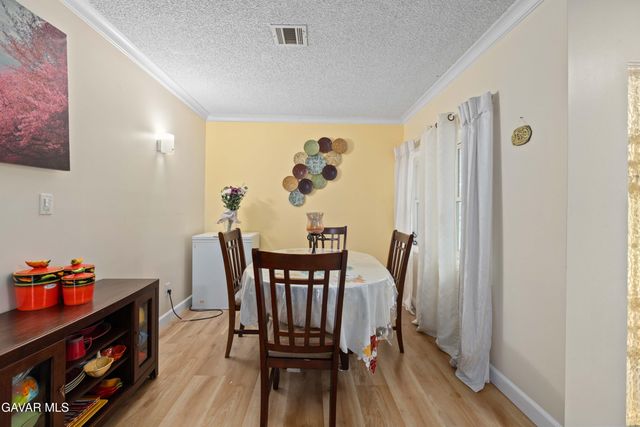 9224,9226 Gothic Avenue, North Hills, CA 91343