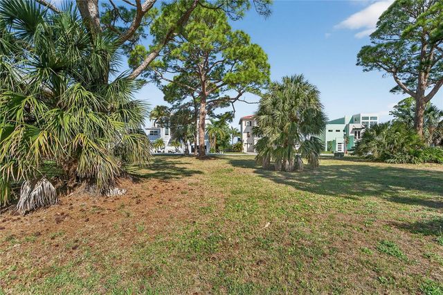 HARBOUR WATCH CIRCLE, Tarpon Springs, FL 34689