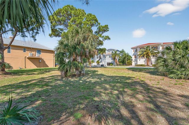 HARBOUR WATCH CIRCLE, Tarpon Springs, FL 34689