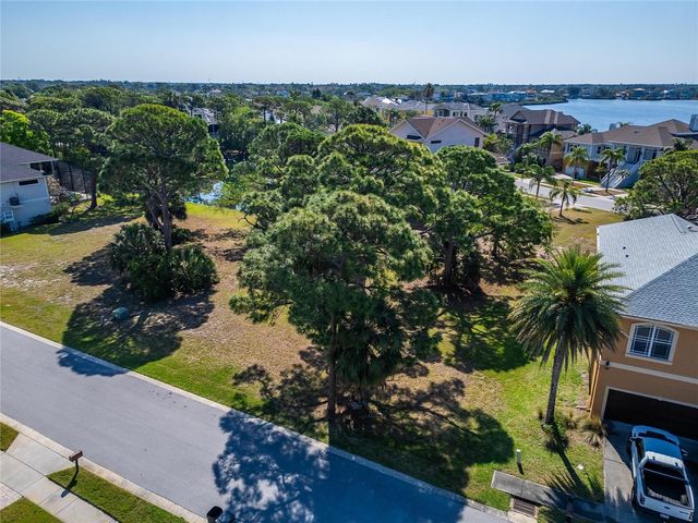 HARBOUR WATCH CIRCLE, Tarpon Springs, FL 34689