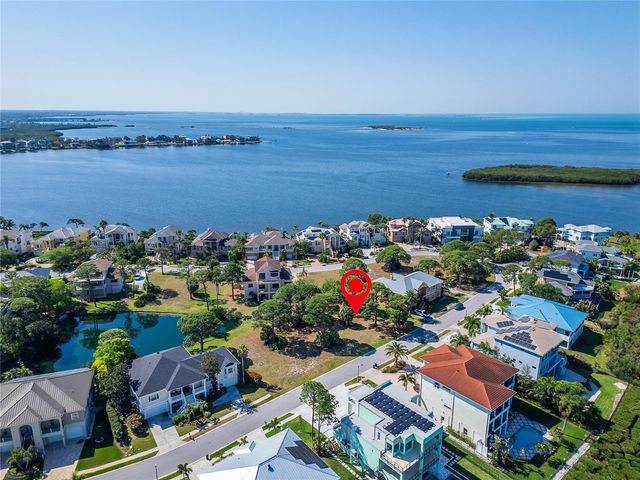 HARBOUR WATCH CIRCLE, Tarpon Springs, FL 34689