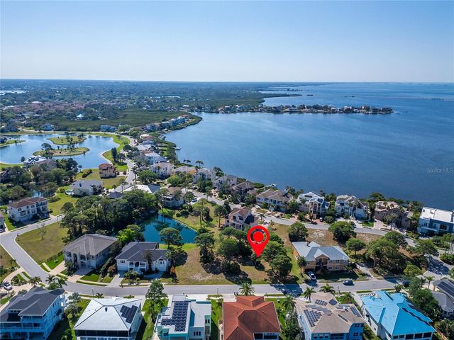 HARBOUR WATCH CIRCLE, Tarpon Springs, FL 34689