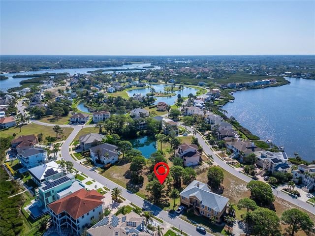 HARBOUR WATCH CIRCLE, Tarpon Springs, FL 34689