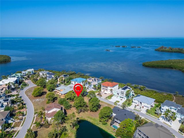 HARBOUR WATCH CIRCLE, Tarpon Springs, FL 34689